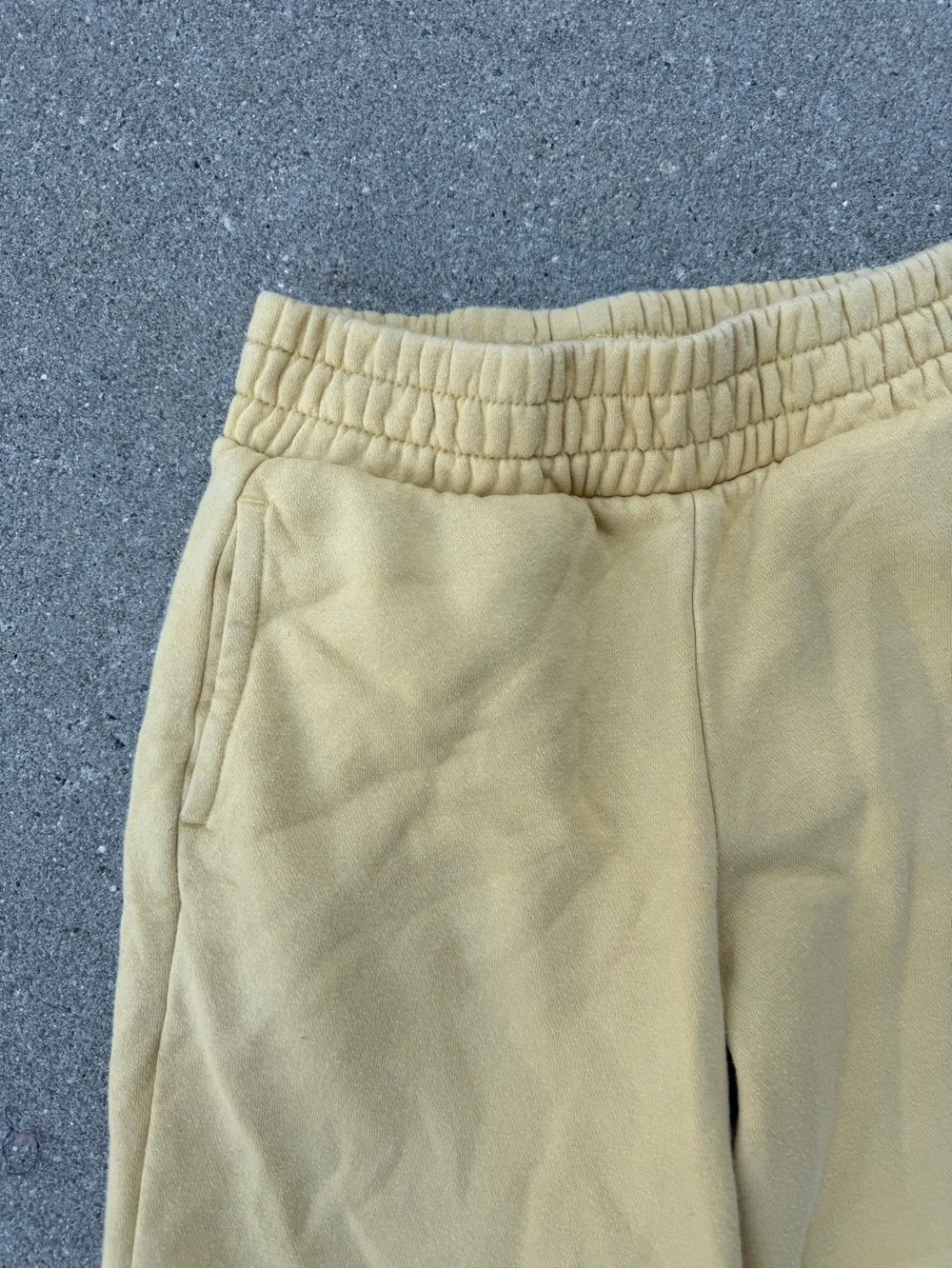GAP wide leg Yellow Kids Sweatpants with Smiling Daisy